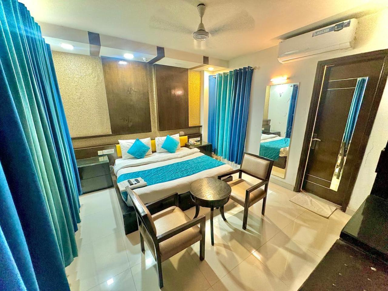 Hotel Delhi Pride, Karol Bagh Экстерьер фото